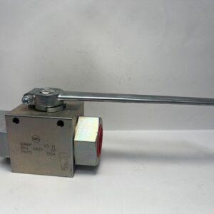 LLAVE 2 VÍAS HEMBRA BSP CON AGUJEROS 1" GB2V 1